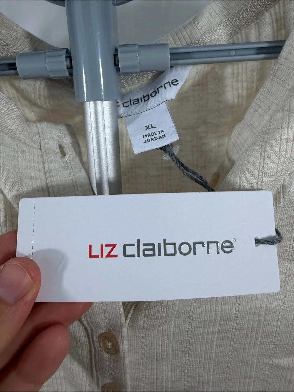 NWT Liz Claiborne Women’s Size XL Beige Soft Short Sleeve Top
